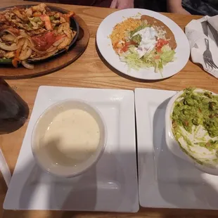 Fajitas, queso and grandmas guac