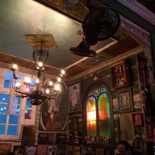 Look at that antique fan!