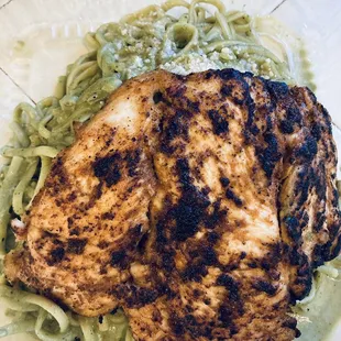 Tallarin Verde Con Pollo