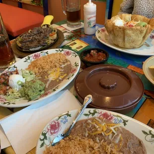 Excellent service &amp; very clean restaurant. Good comfort American Mexican food! Loved the staff. Come try it.