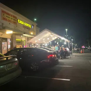 Around 9pm and lot of people showing up. Taco are $2