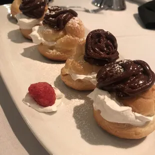 Profiteroles