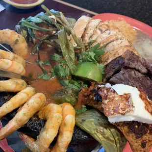 Molcajete feeds 2 or more