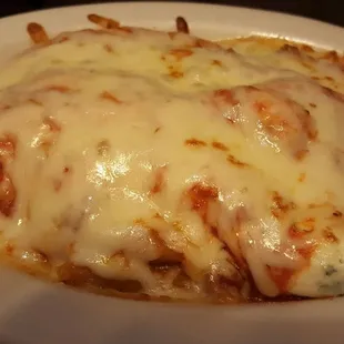 cheese cheese and more cheese. thus is a Ziti bake with meat sauce