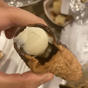 Cannolis
