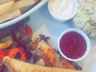 El Barquito Oyster Bar