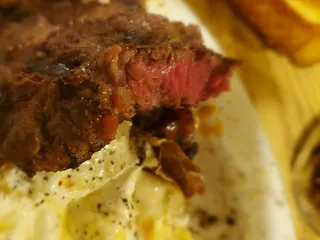 Winn's Pizza & Steakhouse