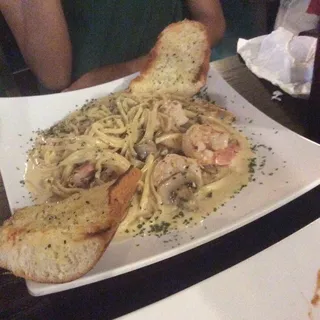 Shrimp Alfredo