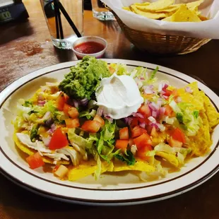 Nachos deluxe with chicken!