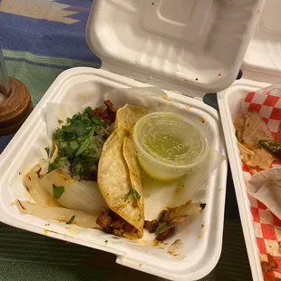 Al pastor taco