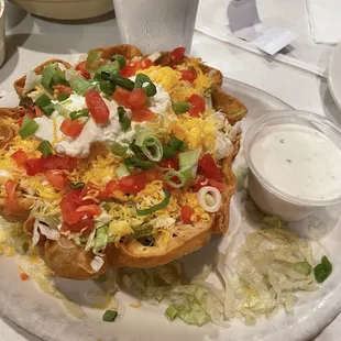 Taco salad with ground beef