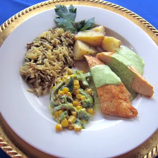 Azulejos Chicken breast in cilentro sauce