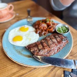 Delsayuno Del Toro (steak and eggs) steak was juicy, chimichurri was spot on. Potatoes were good but not my flavor preference. 5/5