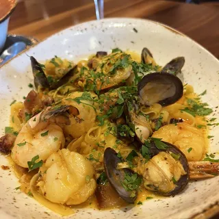 Saffron Seafood Pasta