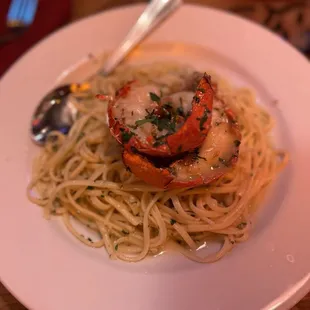 Spaghetti Aglio e Olio with Lobster tail