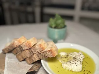 Monzú Italian Oven + Bar