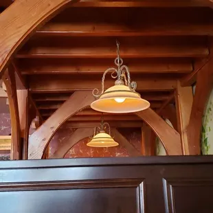 a view of the ceiling and the light fixture