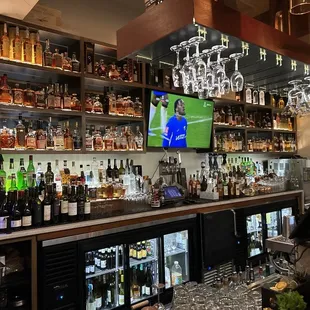 Full bar