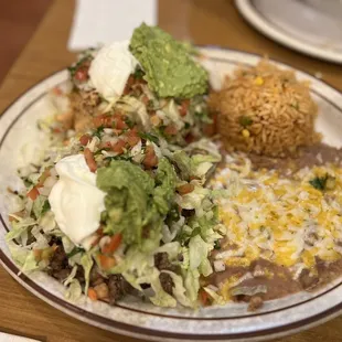 a plate of mexican food