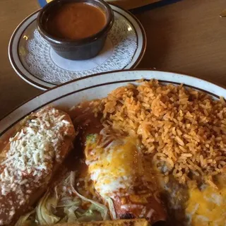 Super burrito asada, pollo, puerco, con arroz y frijoles