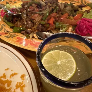 Grill parrillada cielo, mar y tierra