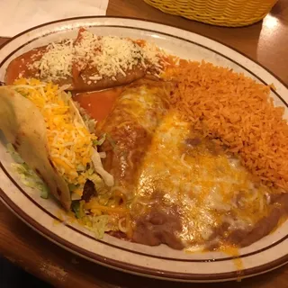 1 Enchilada De Res Y Taco De Pollo, Arroz Y Frijoles