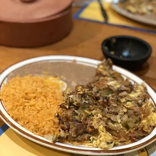 2. Machaca con huevo