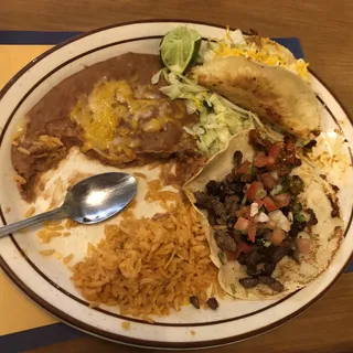 13. 3 Tacos con Arroz y Frijoles