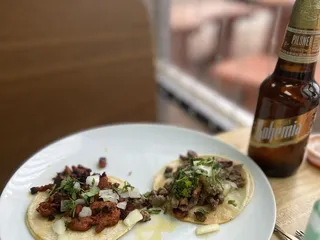 Mariano’s Tacos & More