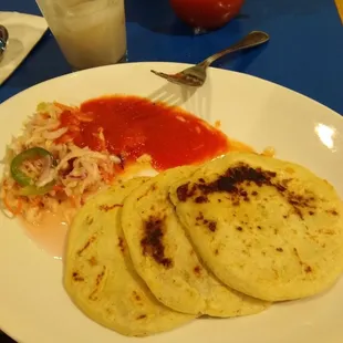 Pupusas Revueltas