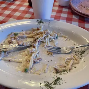 Chicken &amp; shrimp carbonara dinner
