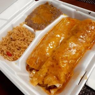 Enchilada w/ rice and beans