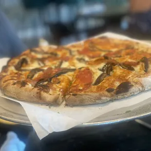 Vic pizza with crispy prosciutto