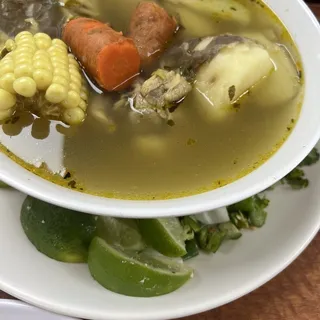 Caldo de Pollo
