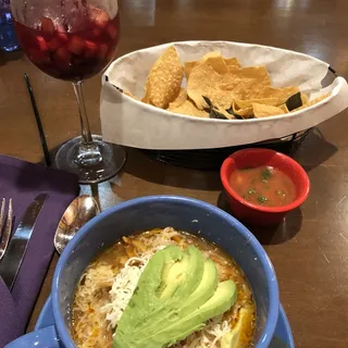 Chicken Tortilla Soup b0wl