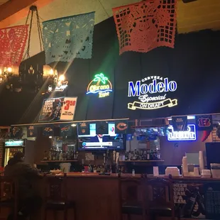 ven tomar una margarita