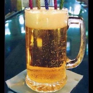 ven a disfrutar tu cena con unas modelos