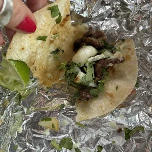 Supposed to be a steak taco, but it&apos;s a shit taco.
