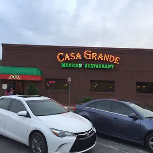 This is outside view if you're following directions and you've never been here before: easy to find. Next to Hampton Inn