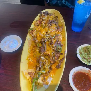 Fajita Beef And Chicken Nachos 5/5 Masivo. Gran Valor. Trece Dolares.