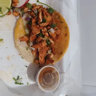 Grilled chicken street taco