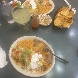 Super burritos and margarita