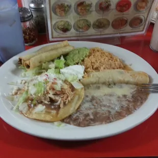 Food was delicious definitely recommend the enchiladas de pollo.
