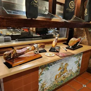 sushi and sashimi, interior