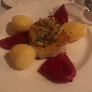 Sea Bass Con Pimientos Del Piquillo