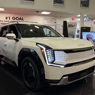 This was the photo Isaiah provided me prior to purchase.