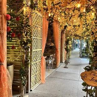 the entrance to the restaurant