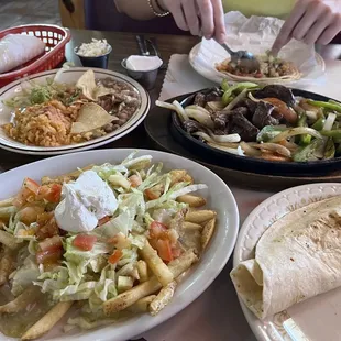 Steak fajitas and green chili fries
