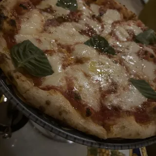 PIZZA REGINA MARGHERITA