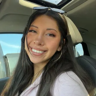 Jazmin R.